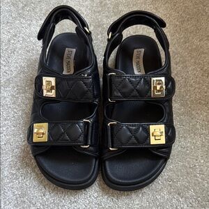 Steve Madden quilted dad sandals 8